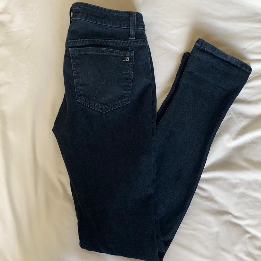 Joe’s Chelsea Jeans. Size 4/27.